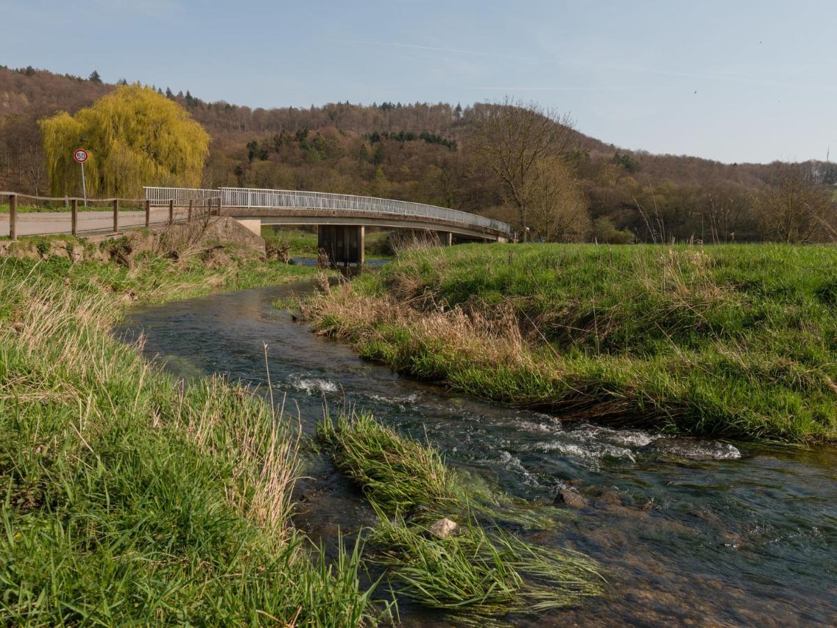 Modern Holiday Home near River in Amelgatzen Emmerthal Zimmer foto
